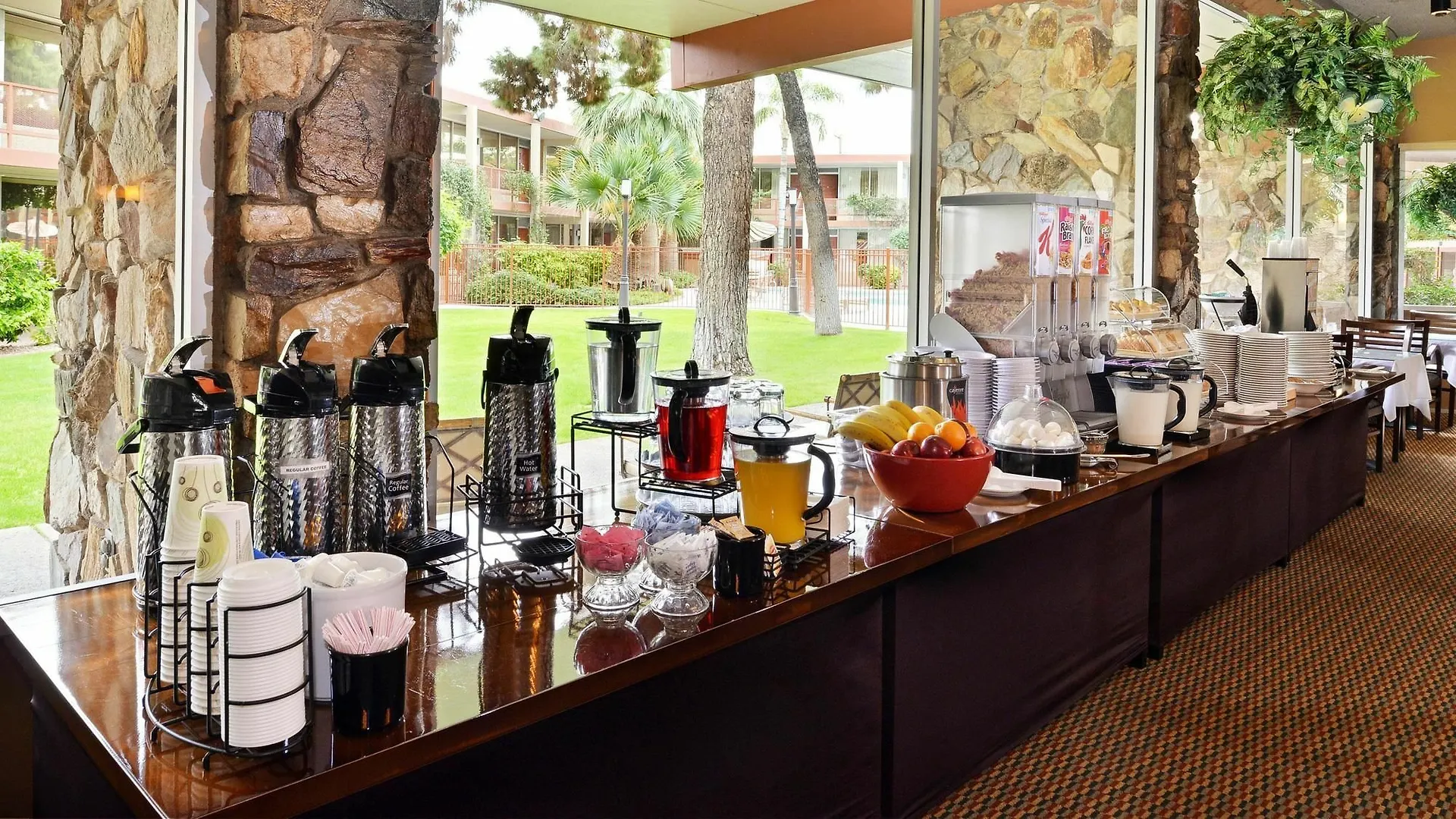 Best Western Plus Papago Inn & Resort Scottsdale Hotel